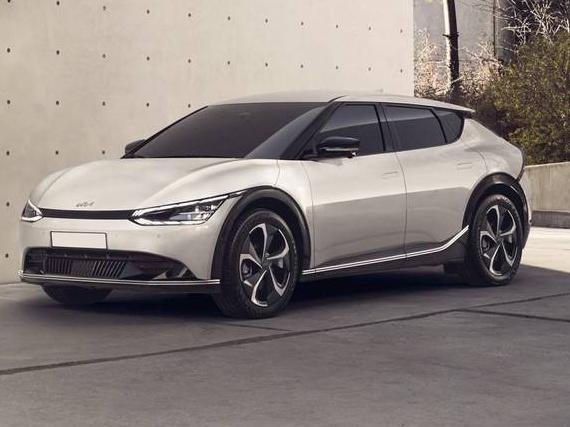 KIA EV6 2024 KNDC34LA2R5195163 image