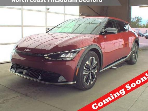 KIA EV6 2022 KNDC3DLC4N5051142 image