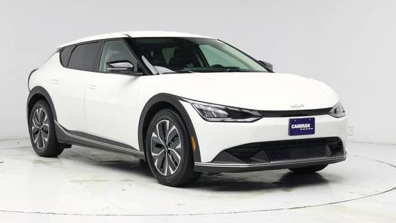 KIA EV6 2022 KNDC34LB8N5042709 image