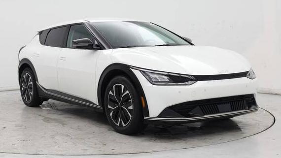 KIA EV6 2022 KNDC34LA6N5071231 image