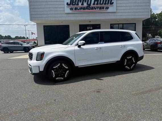KIA TELLURIDE 2023 5XYP64GC9PG405332 image