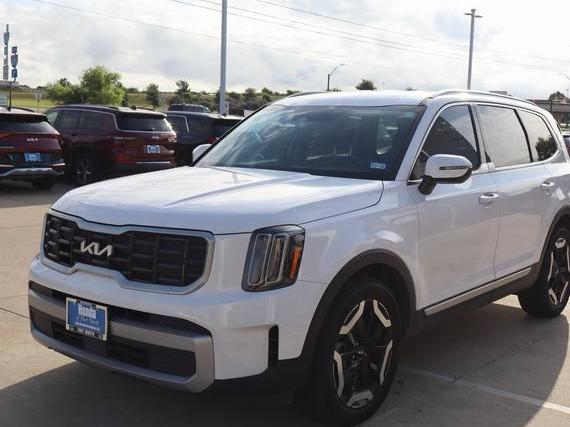 KIA TELLURIDE 2023 5XYP64GC8PG370556 image