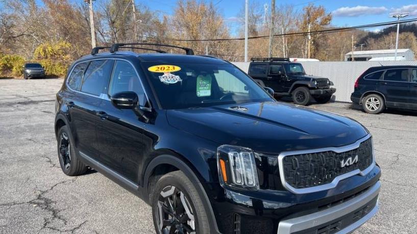 KIA TELLURIDE 2023 5XYP3DGC4PG381756 image