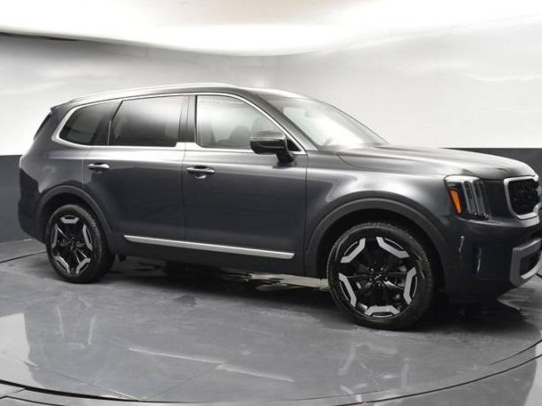 KIA TELLURIDE 2023 5XYP34GC0PG353257 image