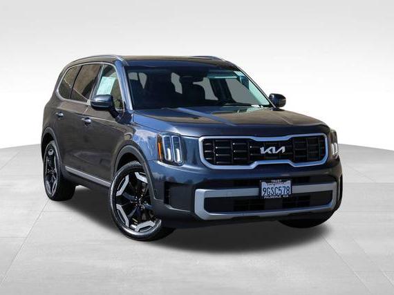KIA TELLURIDE 2023 5XYP6DGCXPG388475 image KIA TELLURIDE 2023 5XYP6DGCXPG388475 image