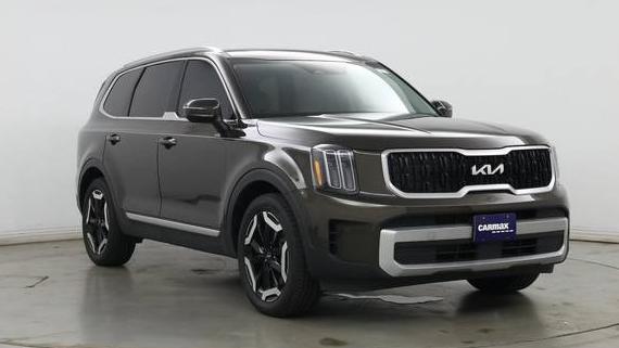 KIA TELLURIDE 2023 5XYP34GC1PG326939 image