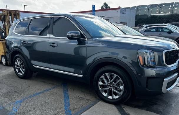 KIA TELLURIDE 2023 5XYP24GC1PG366554 image