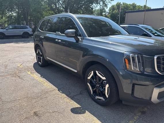 KIA TELLURIDE 2023 5XYP6DGC4PG331611 image