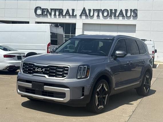 KIA TELLURIDE 2024 5XYP64GCXRG414396 image KIA TELLURIDE 2024 5XYP64GCXRG414396 image
