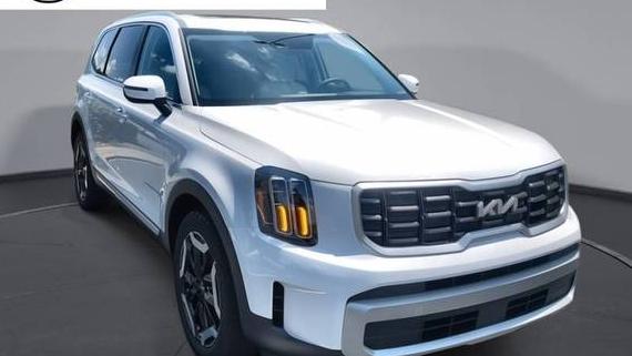KIA TELLURIDE 2024 5XYP64GC1RG531736 image