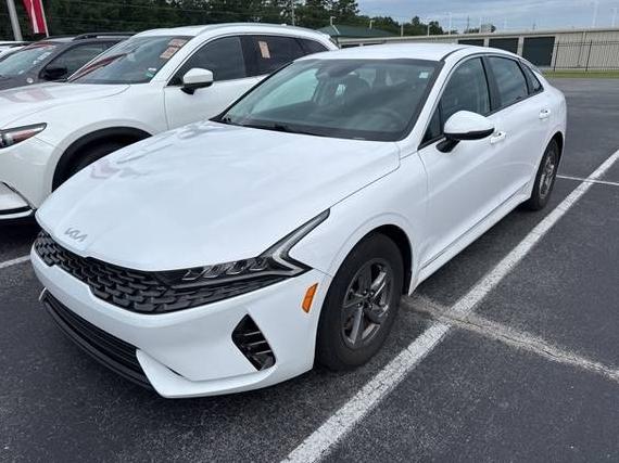 KIA K5 2023 5XXG14J23PG204139 image