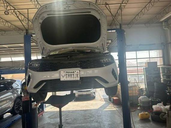 KIA K5 2021 5XXG14J2XMG027083 image