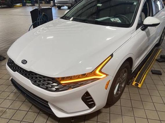 KIA K5 2021 5XXG14J21MG034679 image