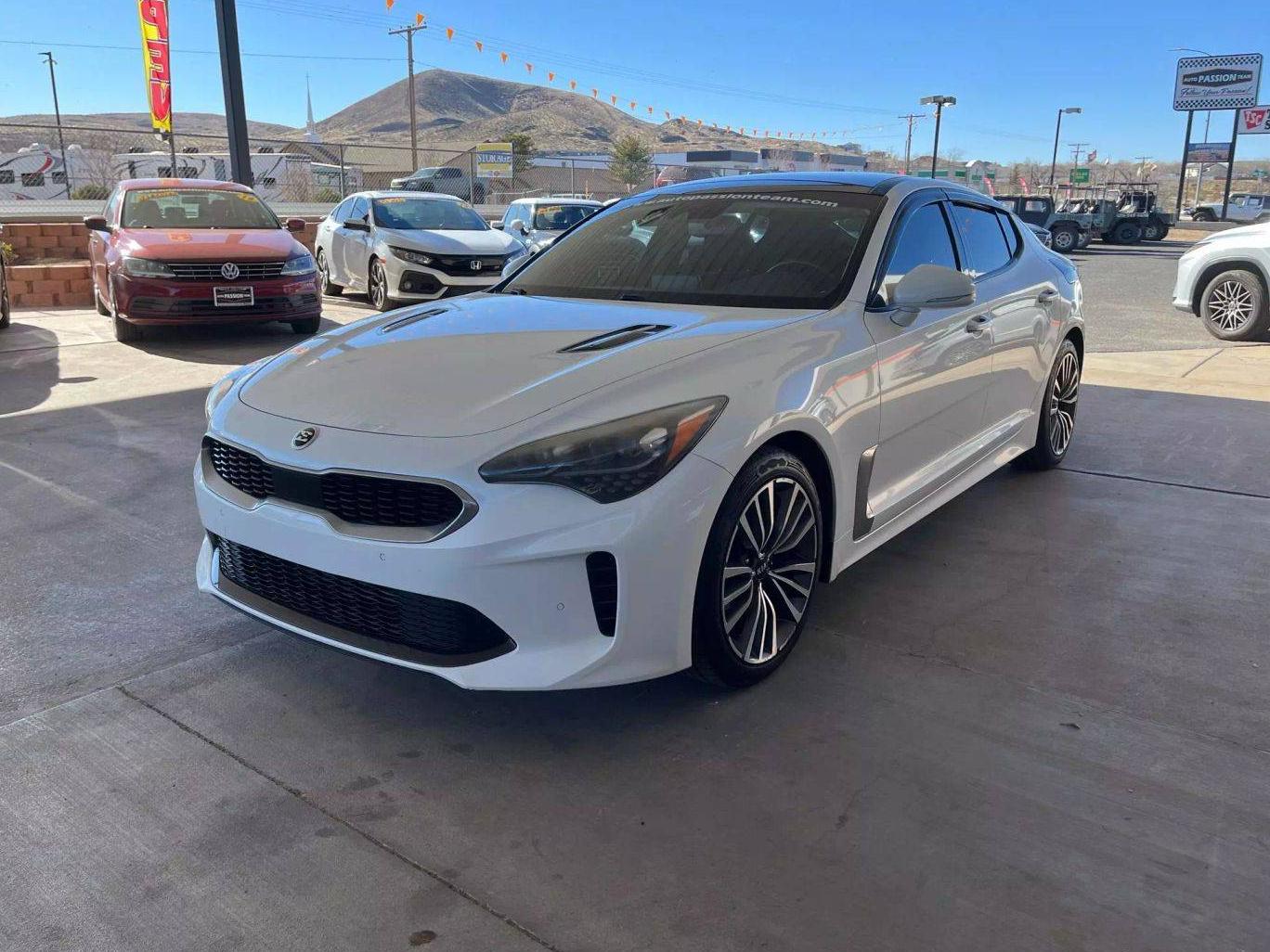 KIA STINGER 2018 KNAE25LA3J6015038 image