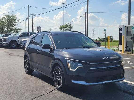KIA NIRO 2023 KNDCR3LE8P5047057 image