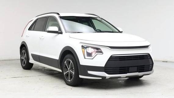 KIA NIRO 2023 KNDCR3LE5P5047517 image