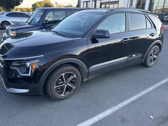 KIA NIRO 2023 KNDCP3LE2P5110370 image KIA NIRO 2023 KNDCP3LE2P5110370 image