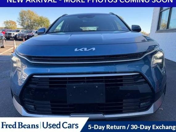 KIA NIRO 2023 KNDCT3LE4P5043685 image