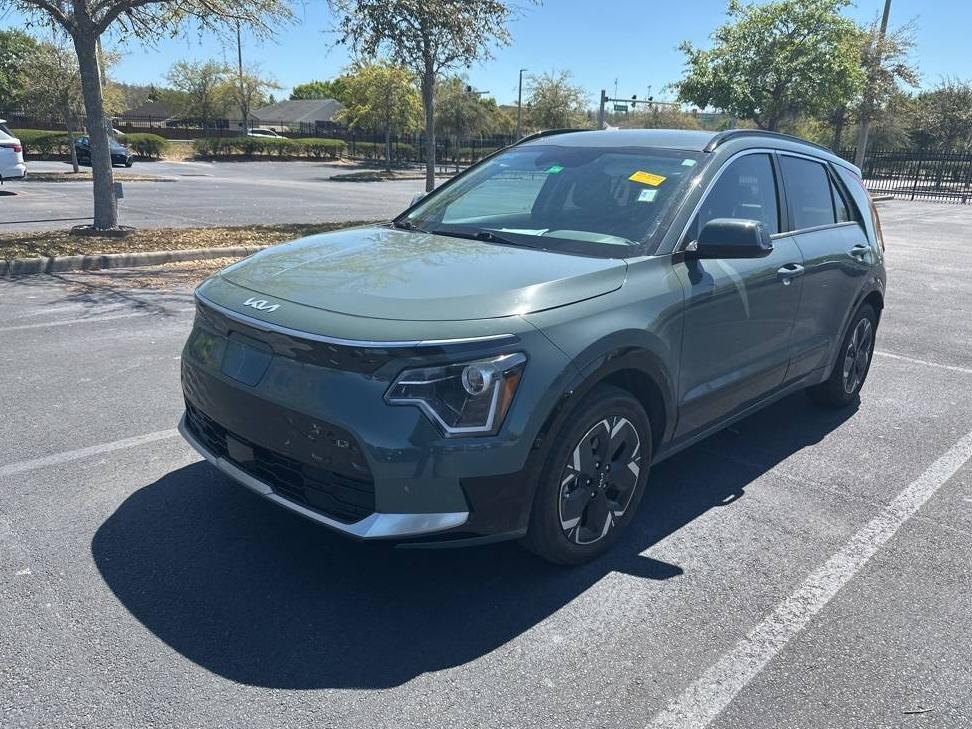KIA NIRO 2023 KNDCR3L19P5046707 image