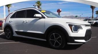 KIA NIRO 2023 KNDCR3LE9P5048170 image