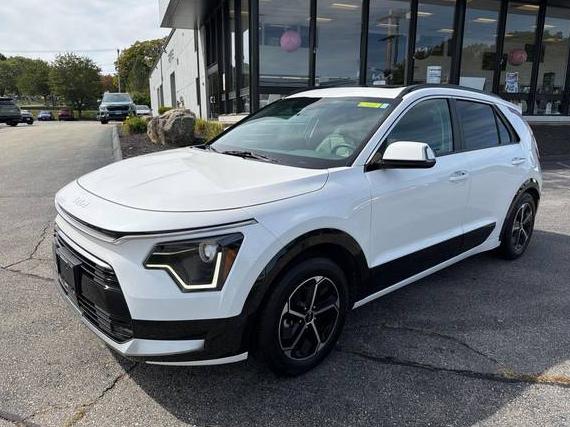 KIA NIRO 2023 KNDCT3LE6P5037273 image