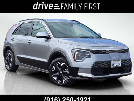 KIA NIRO 2023 KNDCR3L17P5061948 image