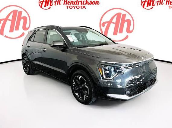 KIA NIRO 2023 KNDCT3L13P5075802 image