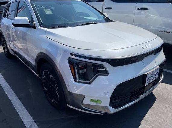KIA NIRO 2023 KNDCT3L11P5015534 image