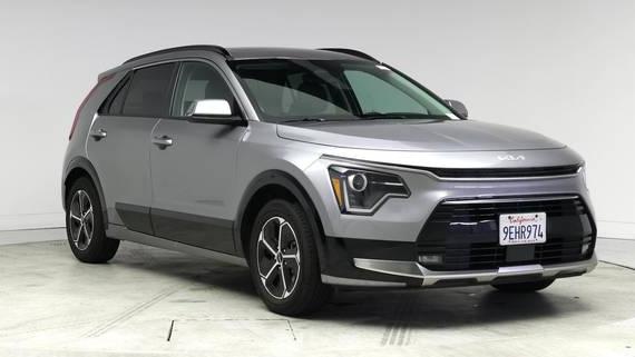 KIA NIRO 2023 KNDCT3LE8P5055404 image