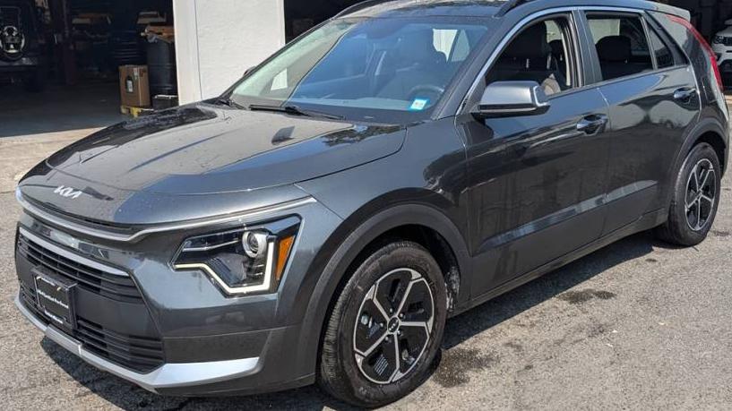 KIA NIRO 2023 KNDCR3LE3P5057687 image