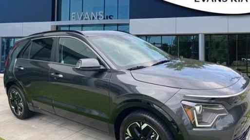 KIA NIRO 2023 KNDCR3L18P5037464 image