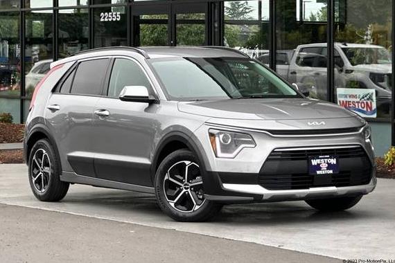 KIA NIRO 2023 KNDCR3LE2P5078451 image