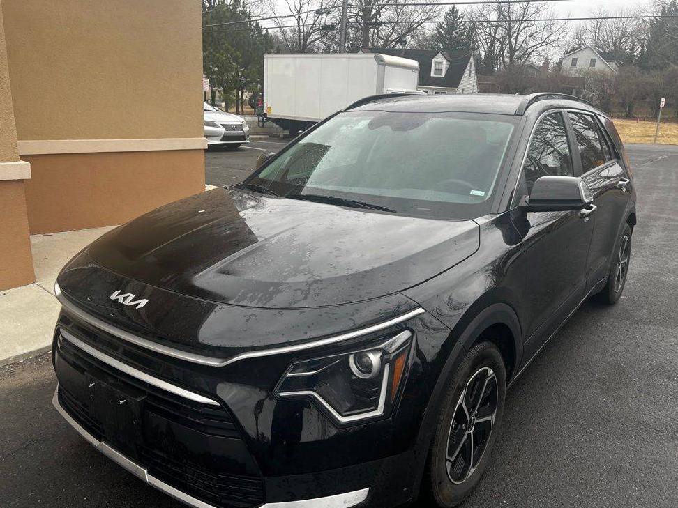 KIA NIRO 2023 KNDCR3LE2P5051556 image