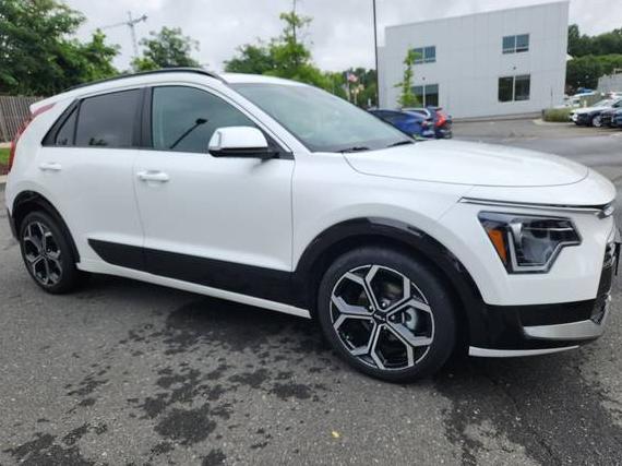 KIA NIRO 2024 KNDCR3LE0R5133904 image