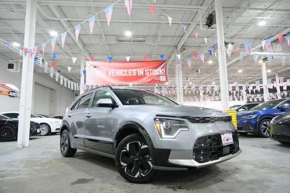 KIA NIRO 2024 KNDCR3L11R5121712 image