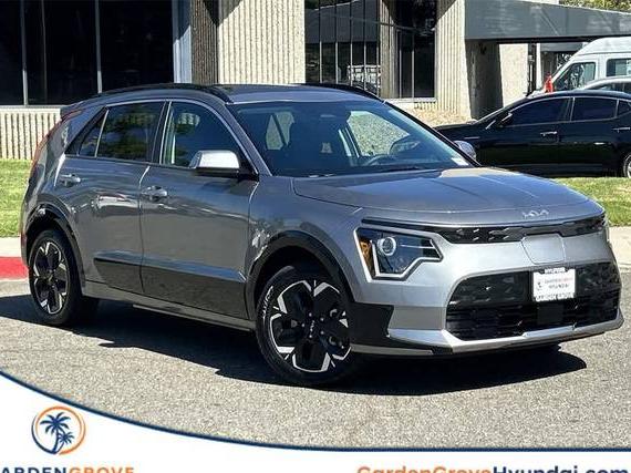 KIA NIRO 2024 KNDCR3L18R5110660 image