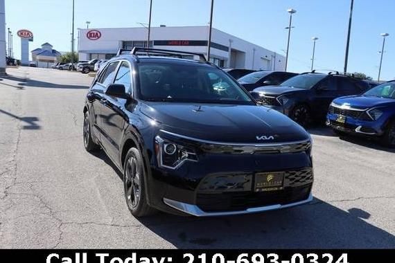 KIA NIRO 2024 KNDCR3L15R5120711 image
