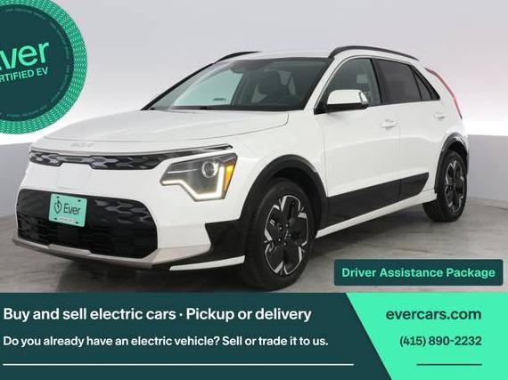 KIA NIRO 2024 KNDCR3L16R5110690 image