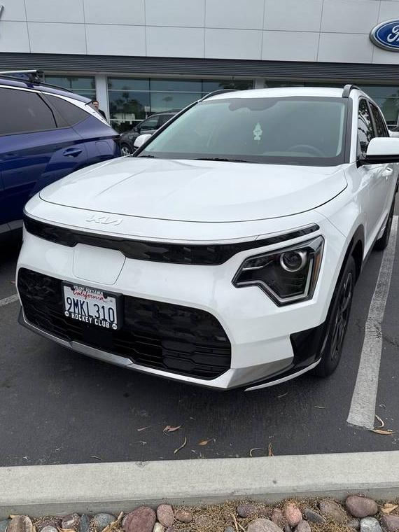 KIA NIRO 2024 KNDCR3L17R5095956 image