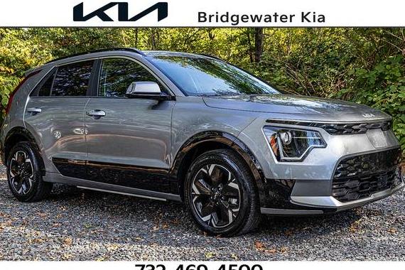 KIA NIRO 2024 KNDCR3L10R5120504 image