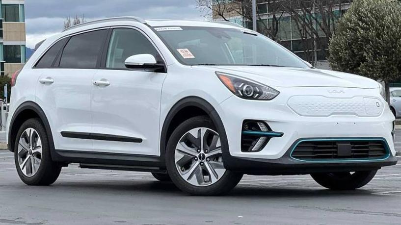 KIA NIRO 2022 KNDCE3LG5N5133680 image