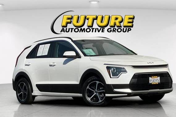 KIA NIRO 2025 KNDCP3LE0S5254878 image