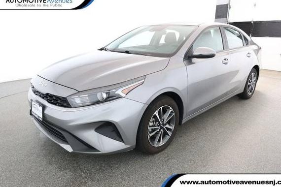 KIA FORTE 2023 3KPF24AD7PE672264 image