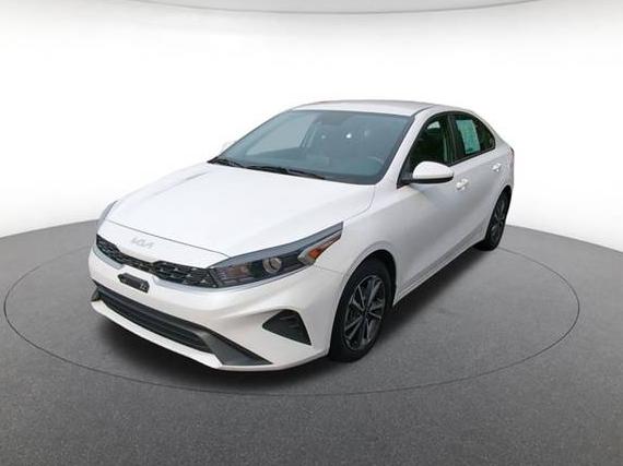 KIA FORTE 2023 3KPF24AD8PE569421 image
