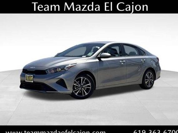 KIA FORTE 2023 3KPF24AD0PE551429 image