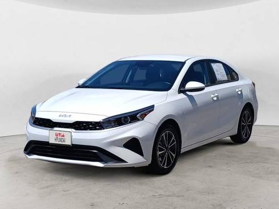 KIA FORTE 2023 3KPF24AD0PE607949 image