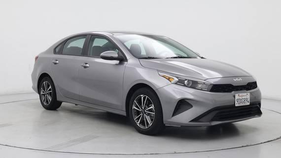 KIA FORTE 2023 3KPF24AD8PE560928 image