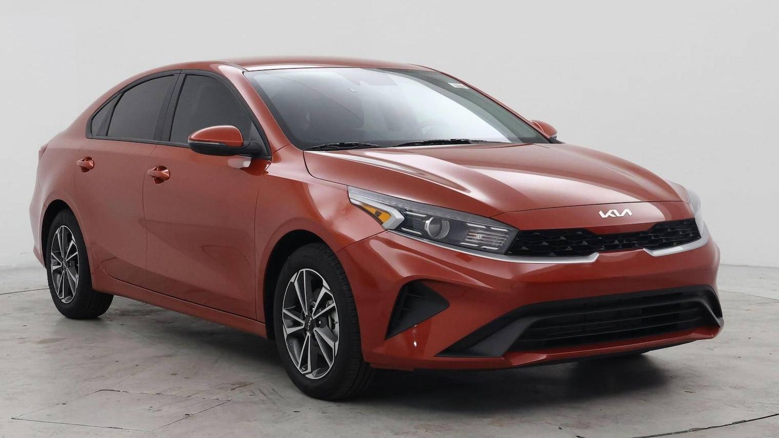 KIA FORTE 2023 3KPF24AD9PE680432 image