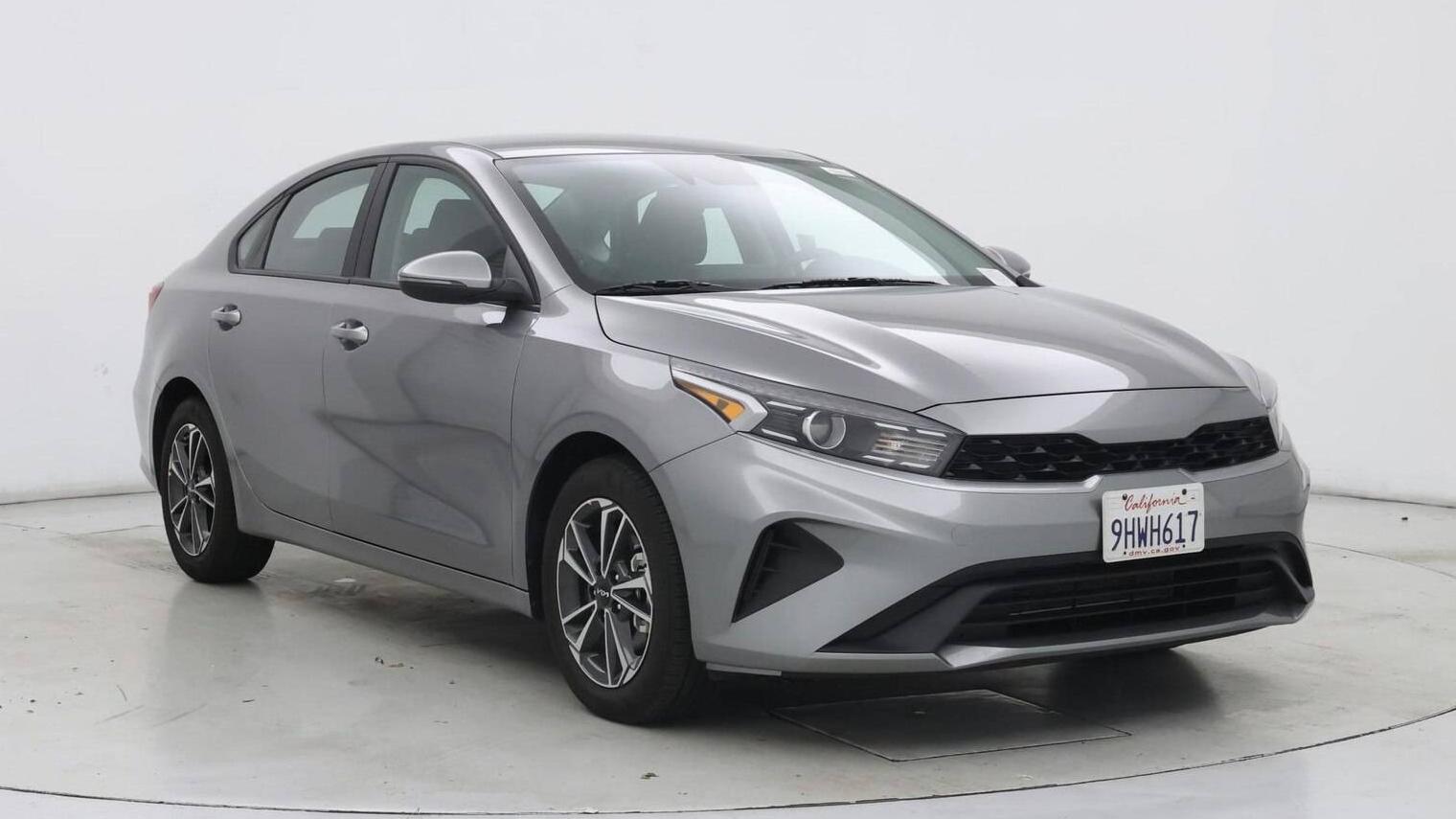 KIA FORTE 2023 3KPF24AD2PE672138 image