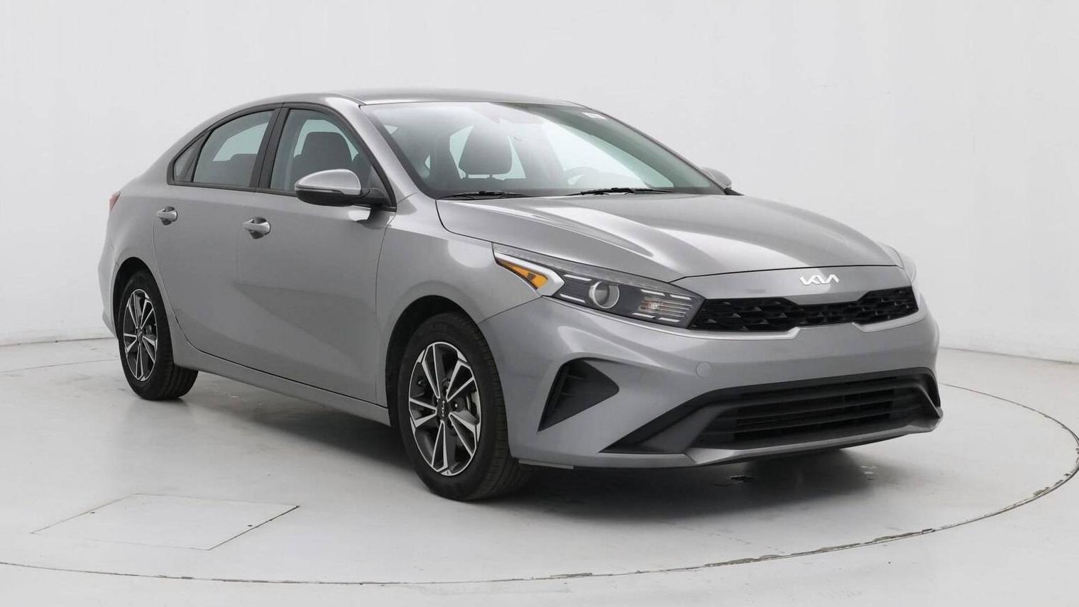 KIA FORTE 2023 3KPF24AD5PE588282 image